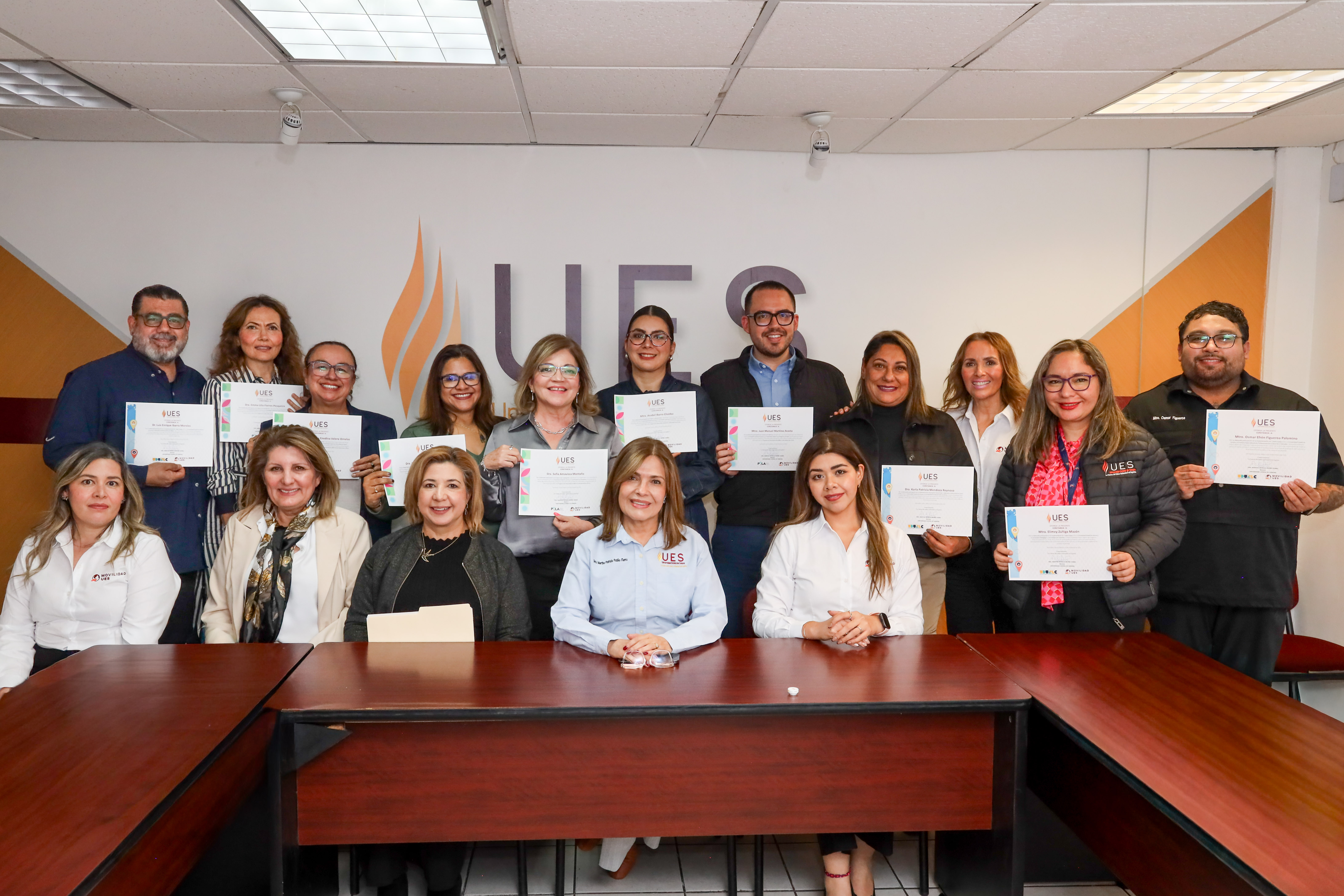 Impulsa UES internacionalización académica con resultados históricos en 2025